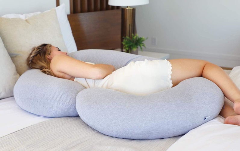 How Does Snoogle Pillow Help With Back Pain